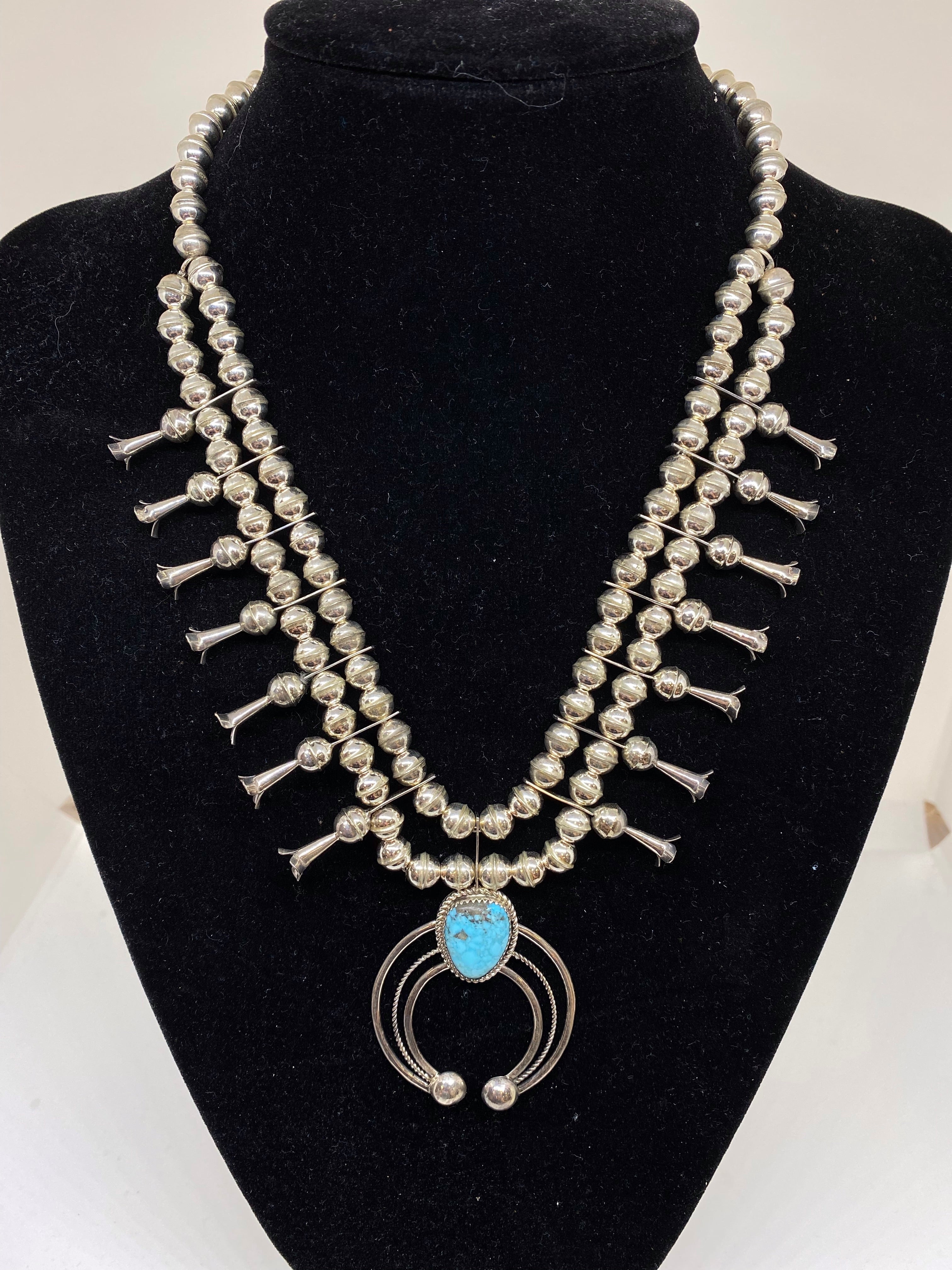 The Izzy Necklace
