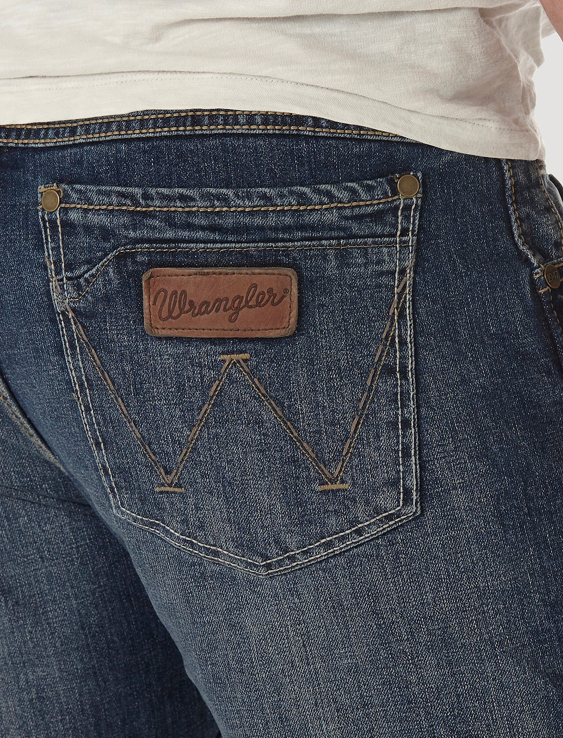 MEN'S WRANGLER RETRO® SLIM FIT BOOTCUT JEAN IN LAYTON (WLT77ly)