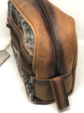 Load image into Gallery viewer, STS Cowhide Shave Bag (6291)
