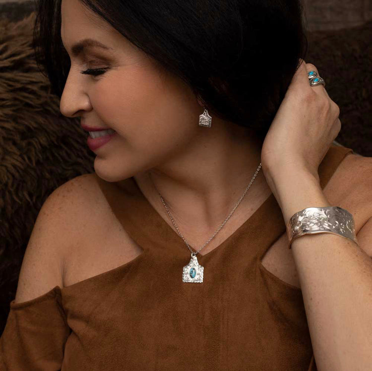 Chiseled Cow Tag Earrings (er5398)