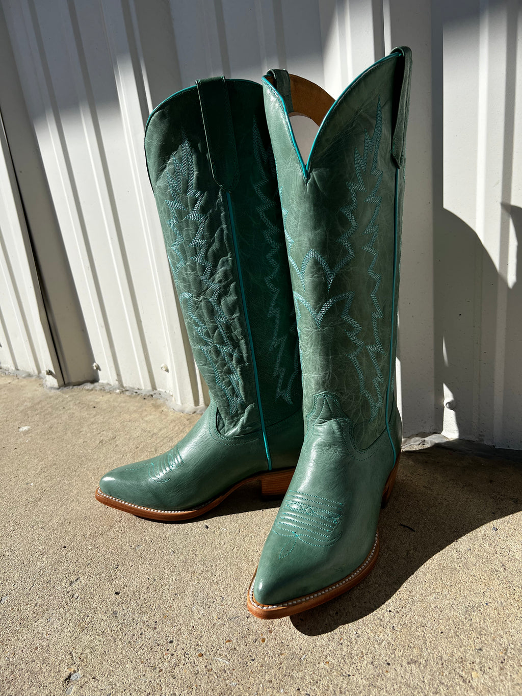 Black Star Sierra Boots