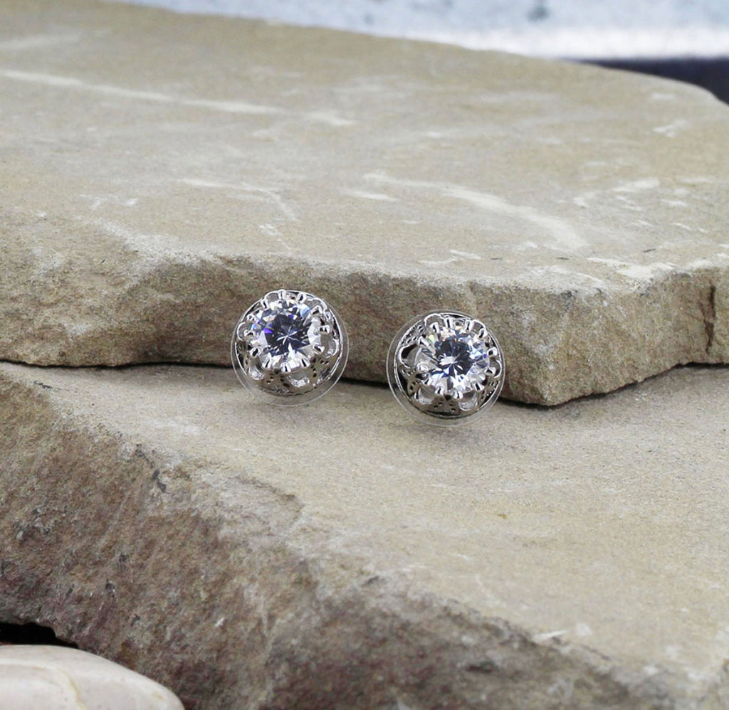 Montana Silversmiths Horseshoe Bezel Stud Earring